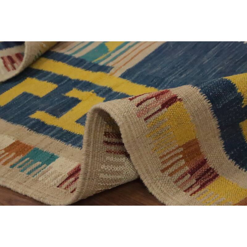 Hand Woven Oriental 100% Wool Carpet Southwestern Tribal Multi-Colored Kilim Area Rug - 6' 6'' X 4' 10''