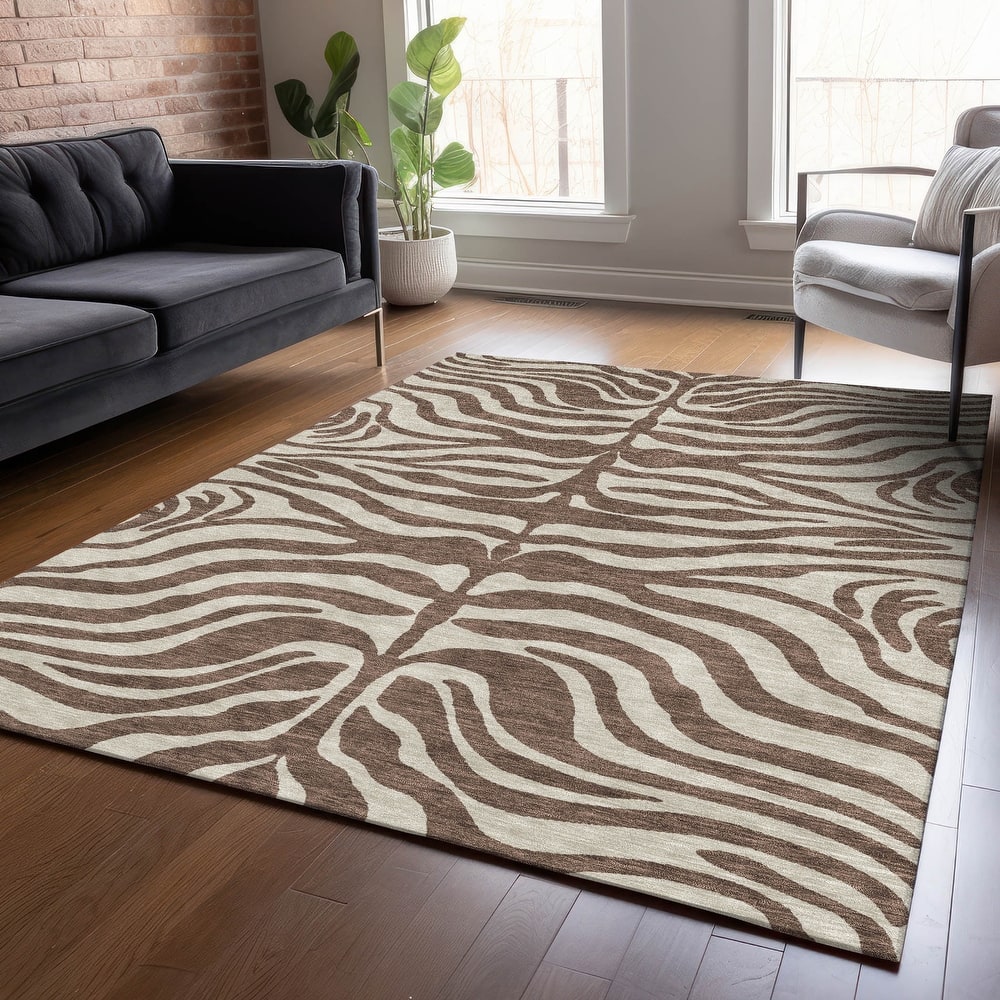 Machine Washable Indoor/ Outdoor Modern Animal Print Chantille Rug