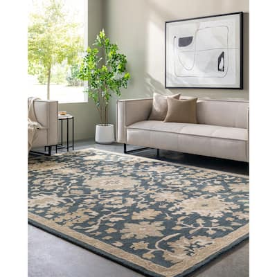 Livabliss Caesar Traditional Area Rug