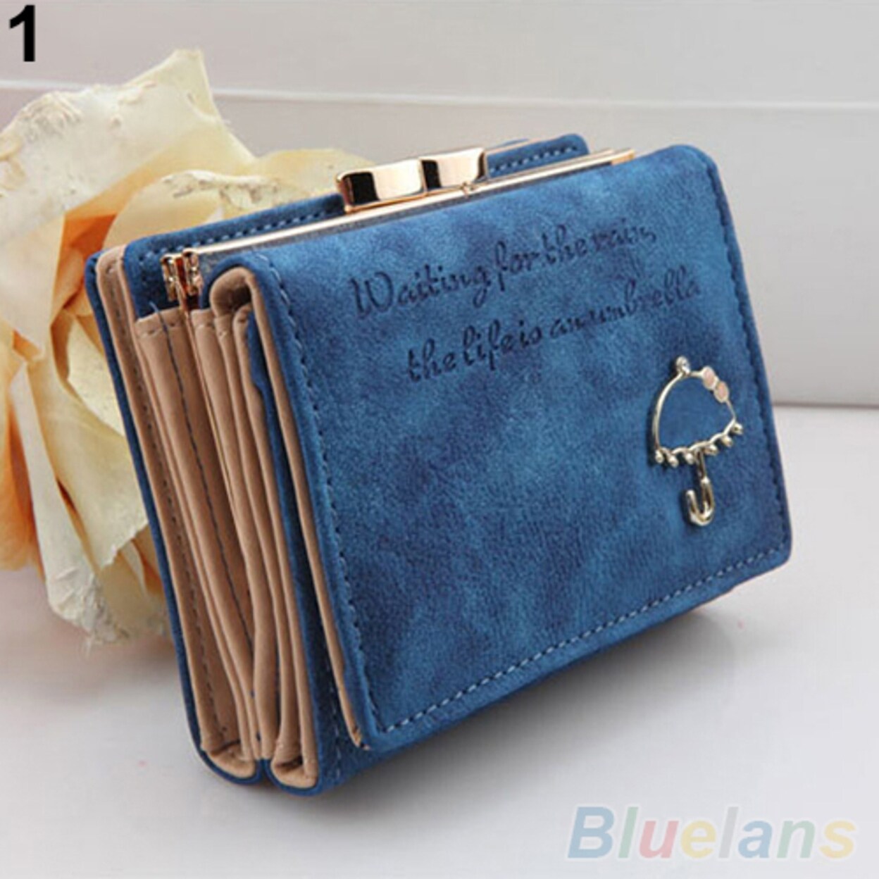 women's trifold wallet with coin pocket
