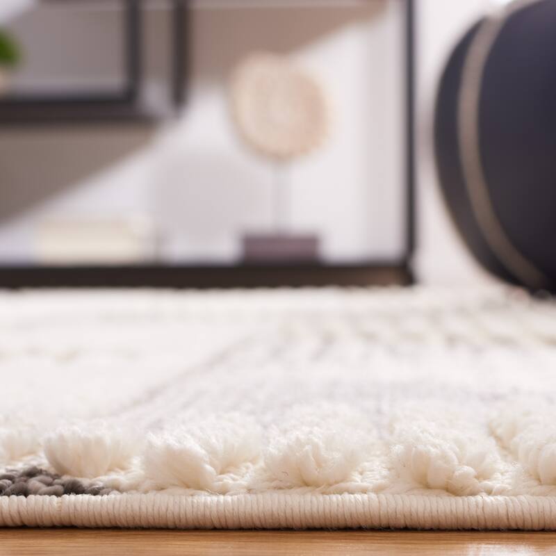 SAFAVIEH Urban Assumpta Modern Geometric Rug