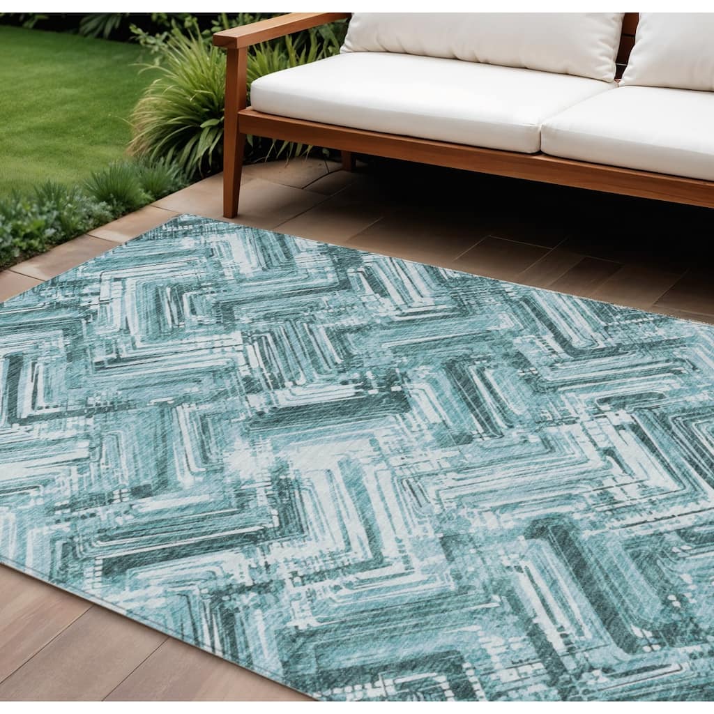 HomeRoots Geometric Transitional Rectangle Outdoor Rug