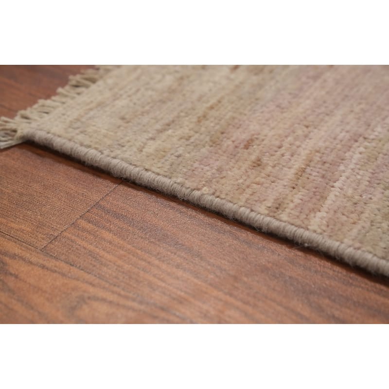 Hand Knotted Oriental 100% Wool Carpet Modern Animal Pictorial Multi-Colored Modern Area Rug - 7' 3'' X 4' 11''
