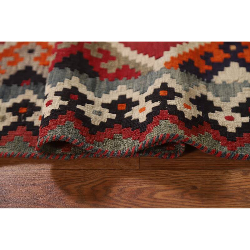 Hand-Woven Vegetable Dye Kilim Qashqai Persian Vintage Area Rug - 4'0"x 7'9"
