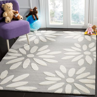 SAFAVIEH Handmade SAFAVIEH Kids Fleurette & Tween Wool Rug