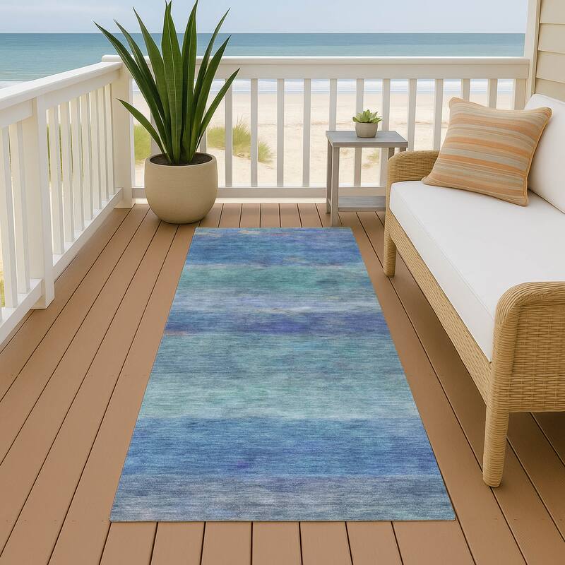 Machine Washable Indoor/ Outdoor Contemporary Ombre Chantille Rug - Blue - 2'3" x 7'6"