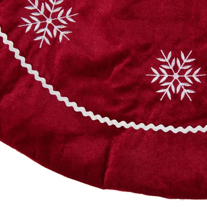 24" Crimson Red and White Snowflakes Christmas Tree Skirt - 24