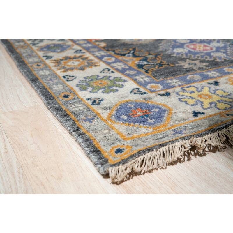 Gray/Ivory Hand Knotted Wool Traditional Malayer Rug, 10' x 14', soft elegant floor accent - L