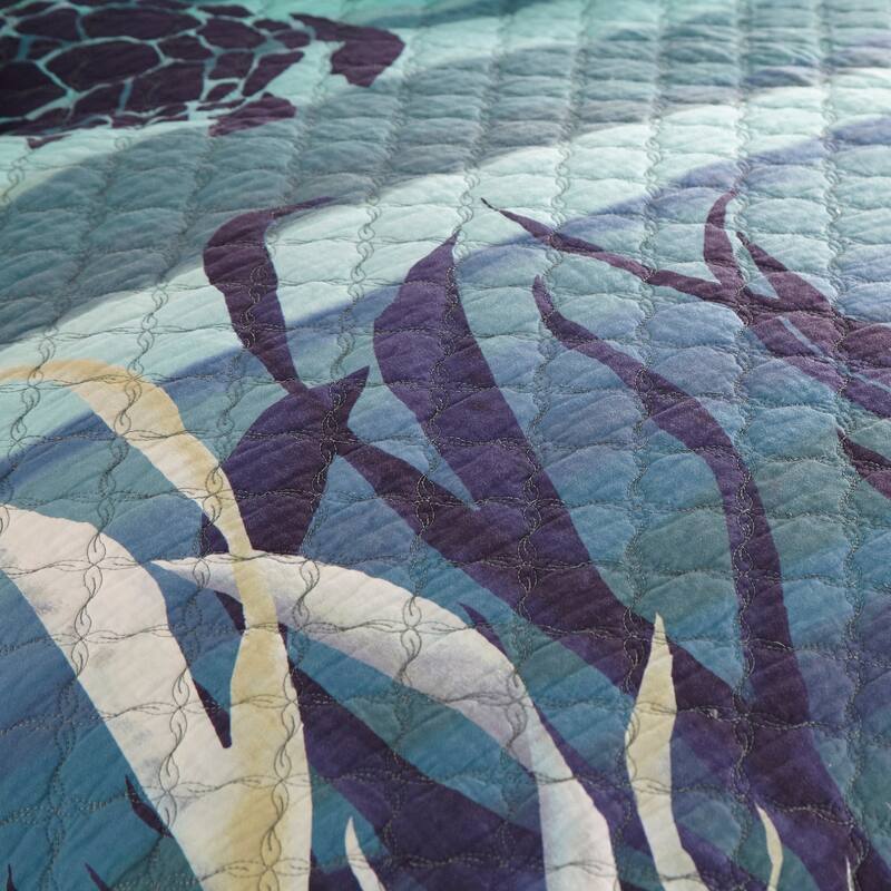 Donna Sharp Summer Surf Quilt