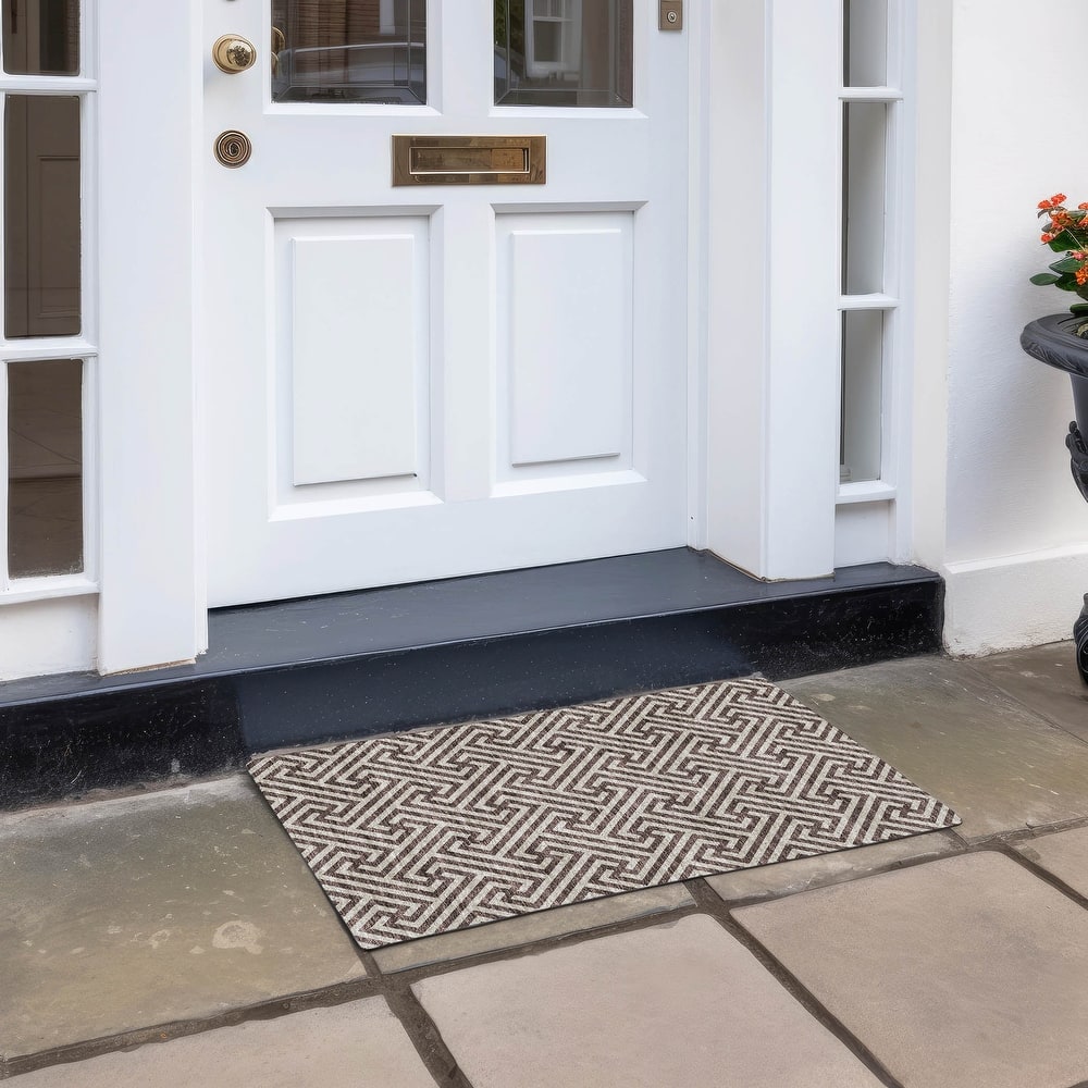 Machine Washable Indoor/ Outdoor Chantille Modern Geo Rug