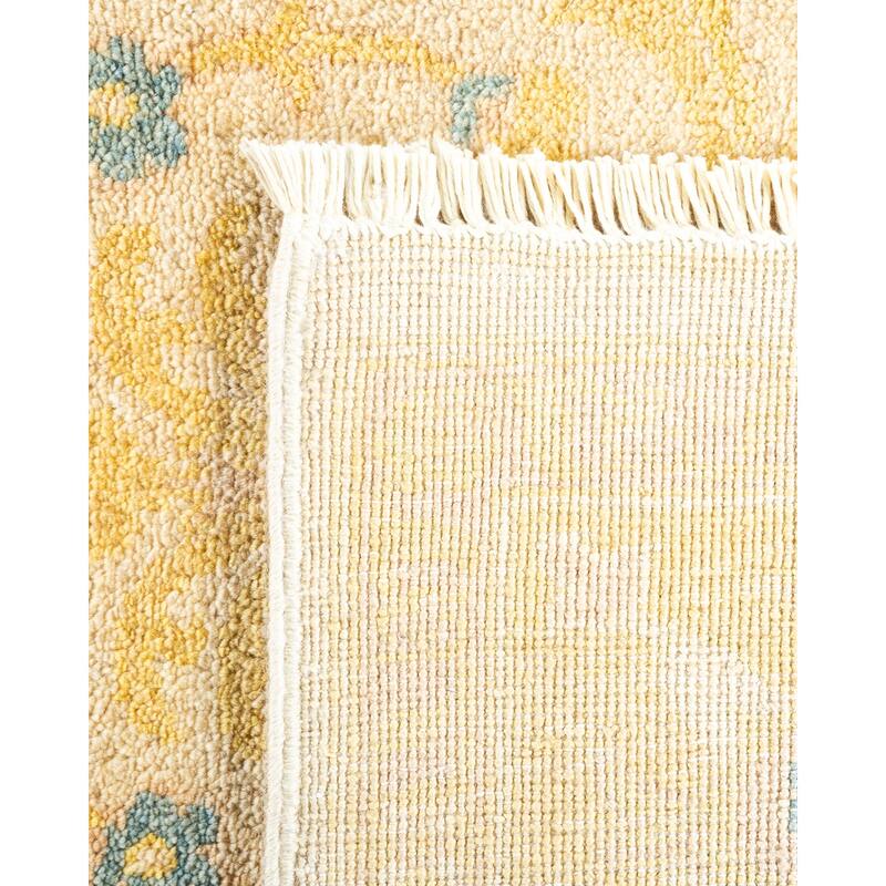 Overton Handknotted Wool Contemporary Floral Ivory Area Rug - 6' x 9'