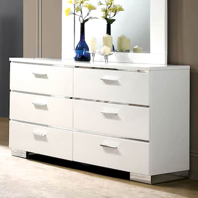 Furniture of America Champs Contemporary White Solid Wood 6-Drawer Dresser