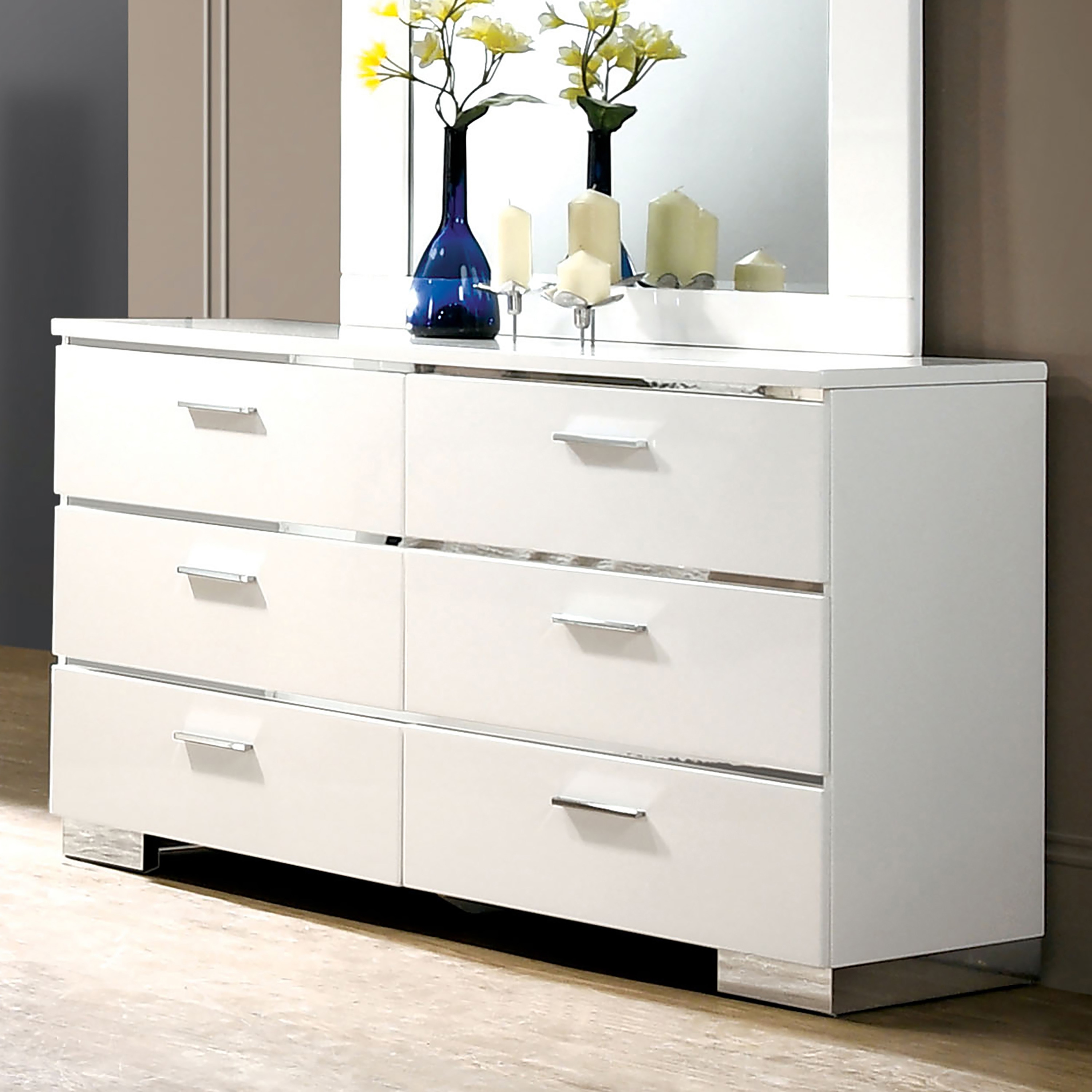 Furniture of America Champs Contemporary White Solid Wood 6-Drawer Dresser