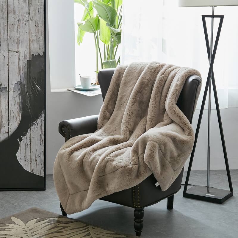 Heavy FauxFur Throw -50''x60''/60''x80'' - 50" x 60" - Pure Cashmere