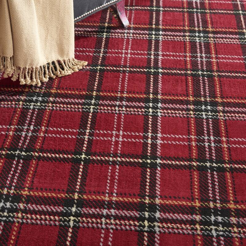 Lifuh Power Loomed Traditional Durable Area Rug By HomeRoots