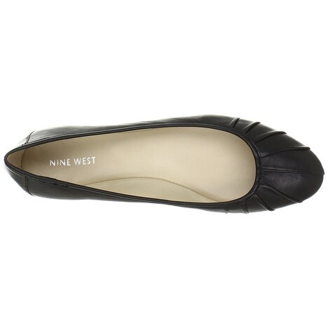 nine west blustery ballet flat