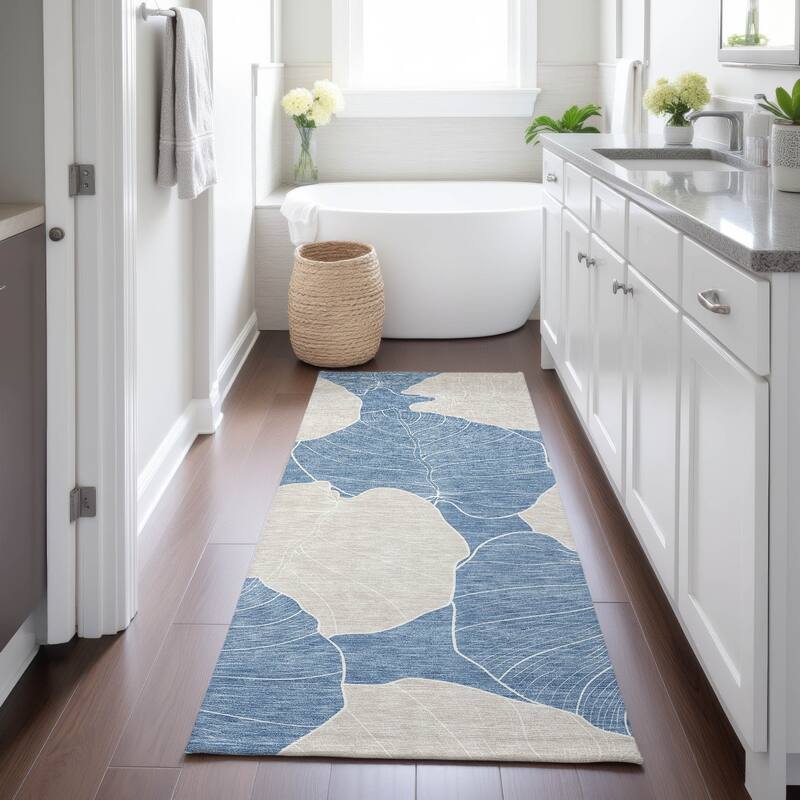 Machine Washable Indoor/ Outdoor Tropical Floral Chantille Rug