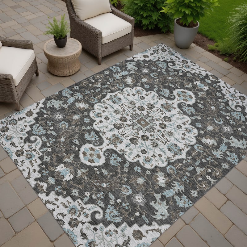 Machine Washable Indoor/ Outdoor Traditional Savannah Chantille Rug