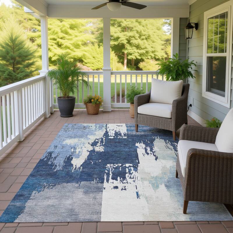 Machine Washable Indoor/ Outdoor Contemporary Fusion Chantille Rug