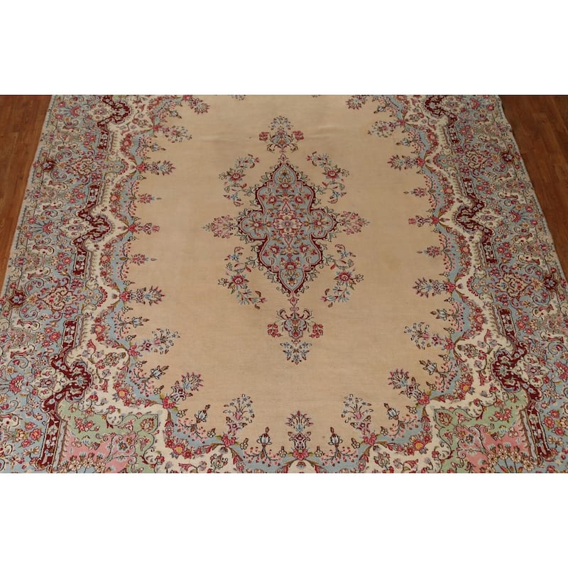 Hand-made Vintage Traditional Kerman Persian Wool Area Rug - 9'6" x 13'6"