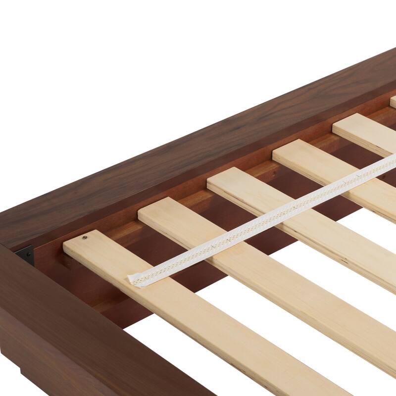 SAFAVIEH Couture Celsia Wood Bed Frame