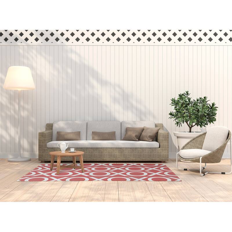 Hugs and Kisses Valentines Chenille Indoor/Outdoor Rug