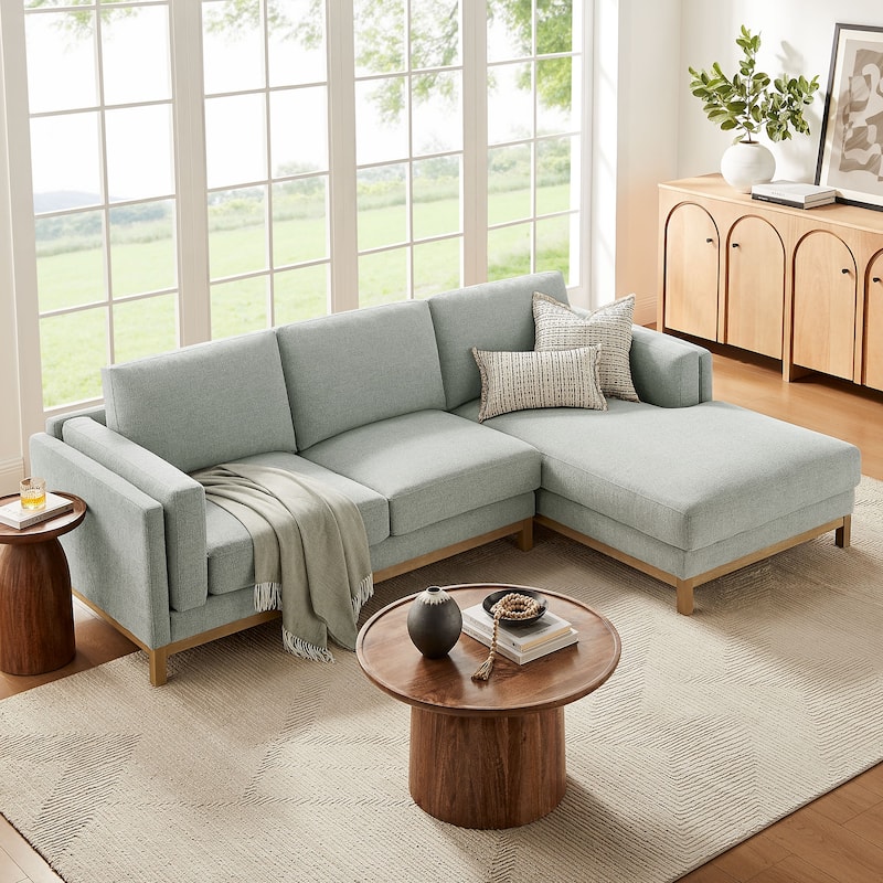 Roscoe Right-Facing Upholstered Sectional Sofa with Chaise