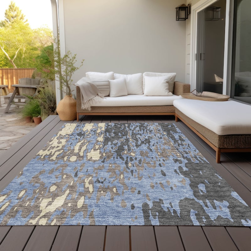 Machine Washable Indoor/ Outdoor Abstract Contemporary Chantille Rug - Denim - 2'6" x 3'10"