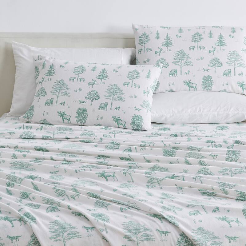 Linery & Co. Turkish Cotton Double-Brushed Christmas Flannel Bed Sheet Set