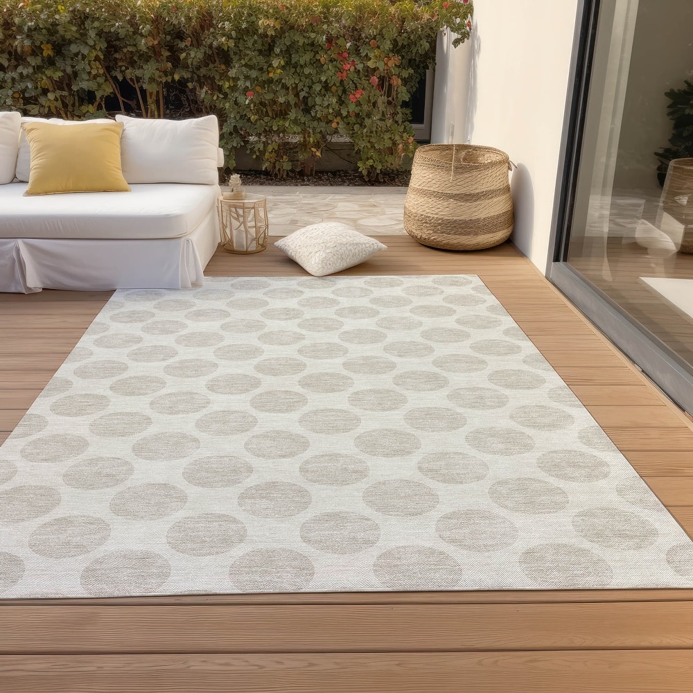 Machine Washable Indoor/ Outdoor Polka Dots Chantille Rug
