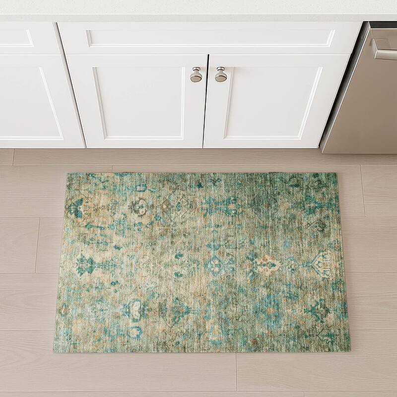 Machine Washable Indoor/ Outdoor Traditional Serenity Chantille Rug