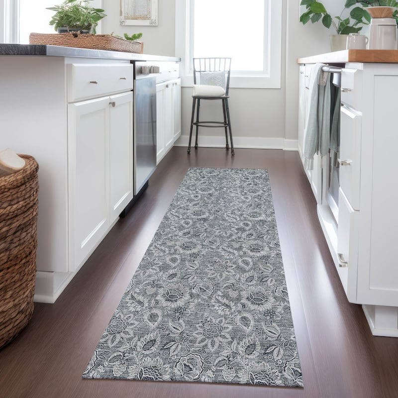 Machine Washable Indoor/ Outdoor Chantille Floral Farmhouse Rug