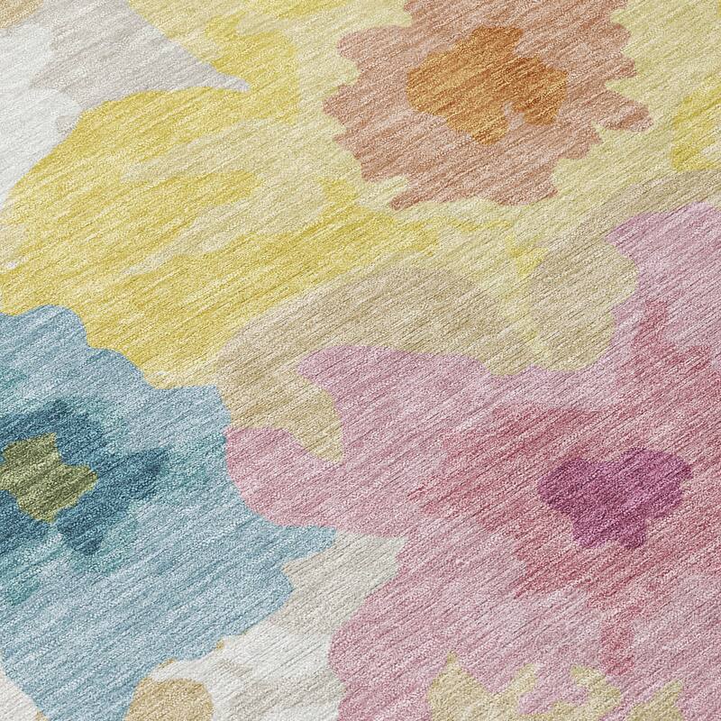 Machine Washable Indoor/ Outdoor Floral Bonnet Chantille Rug