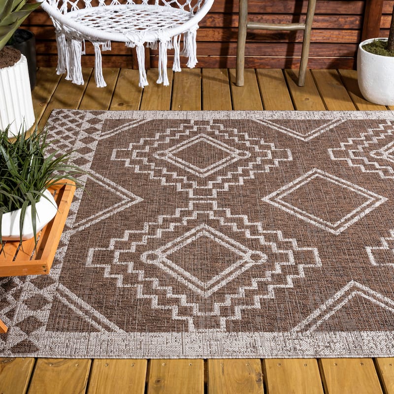 JONATHAN Y Carwa Diamond Tribal Medallion Indoor/Outdoor Area Rug