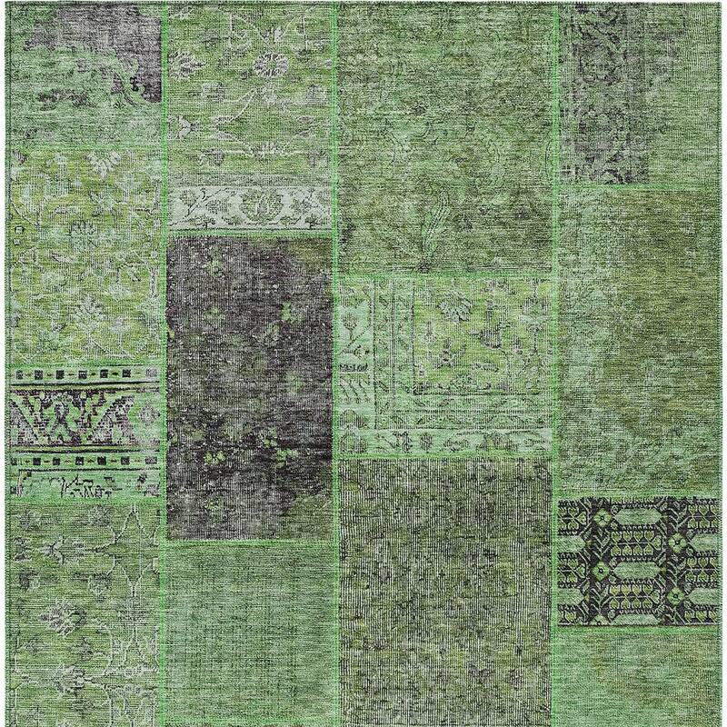 HomeRoots Patchwork Transitional Rectangle Outdoor Rug