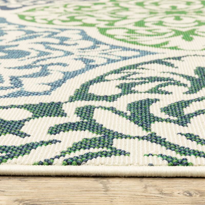 Miramar Moroccan Medallions Blue/ Green Indoor/Outdoor Area Rug-