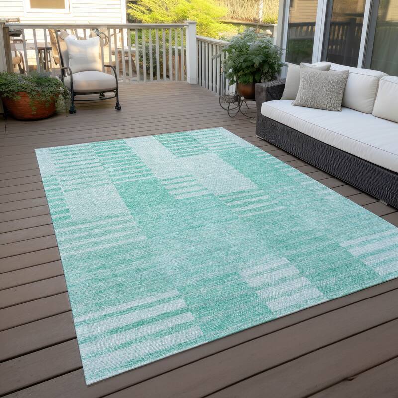 Machine Washable Indoor/ Outdoor Chantille Contemporary Geometric Rug