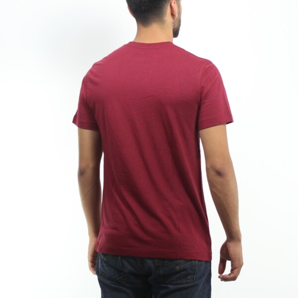 levi's burgundy t shirt