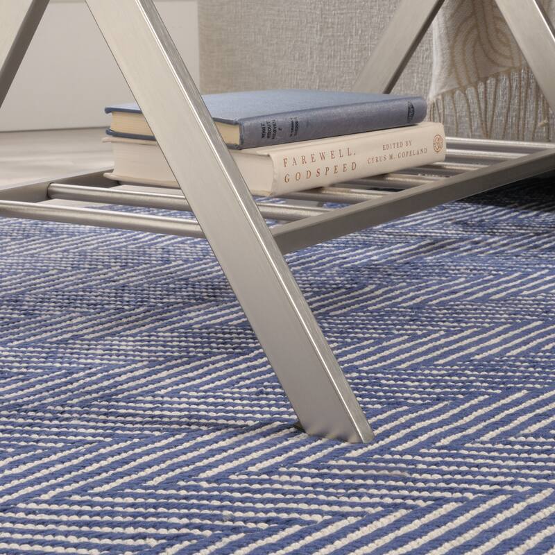 Wood Desk with Tray Top, White