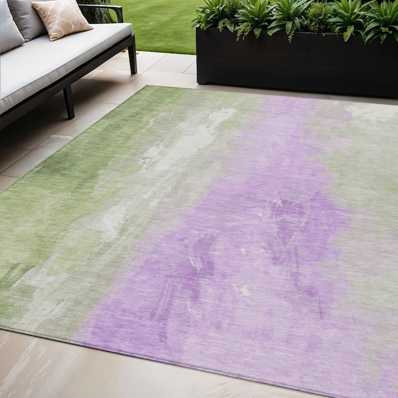 HomeRoots Abstract Transitional Rectangle Outdoor Rug - 5' X 8'