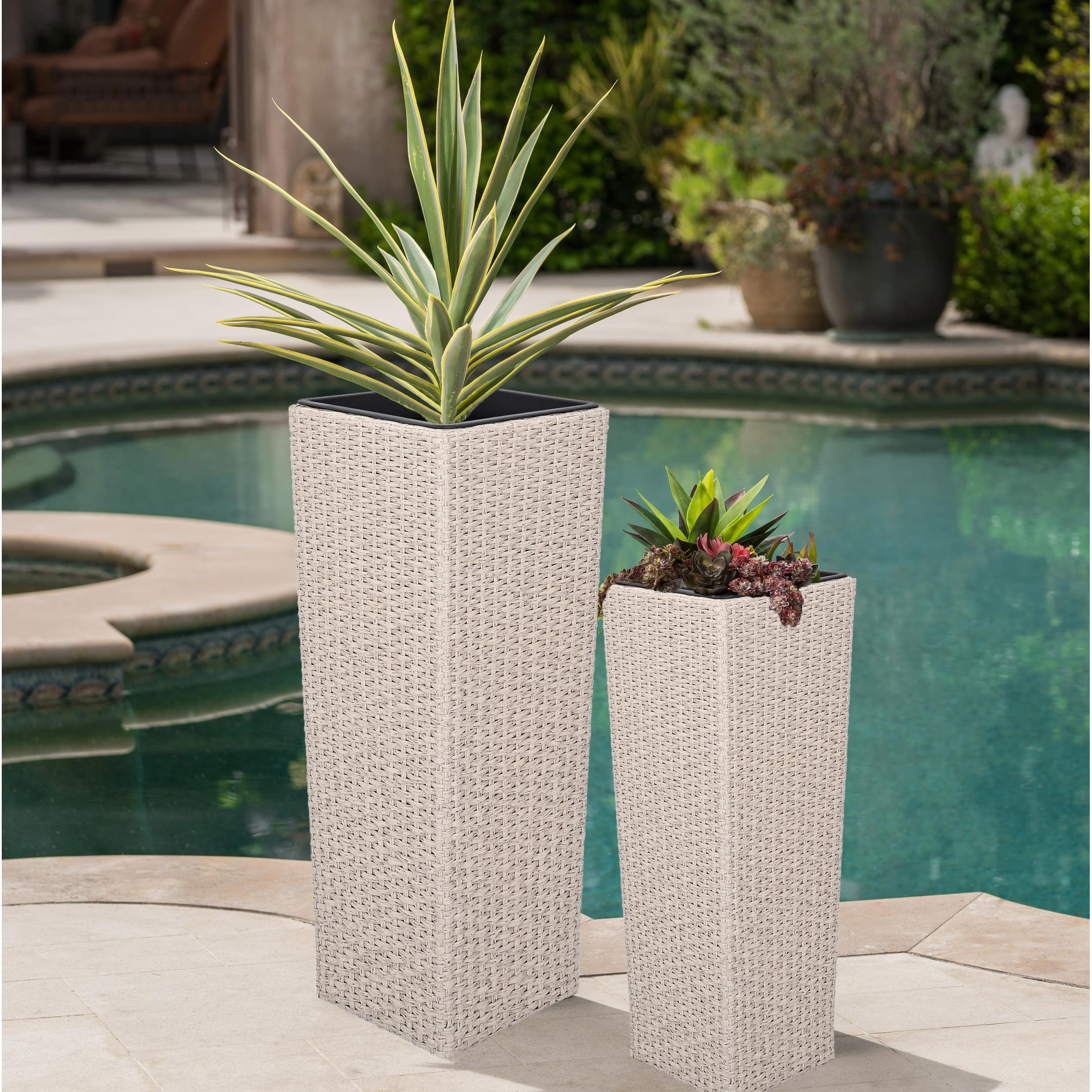 Everest-Outdoor-Wicker-Flower-