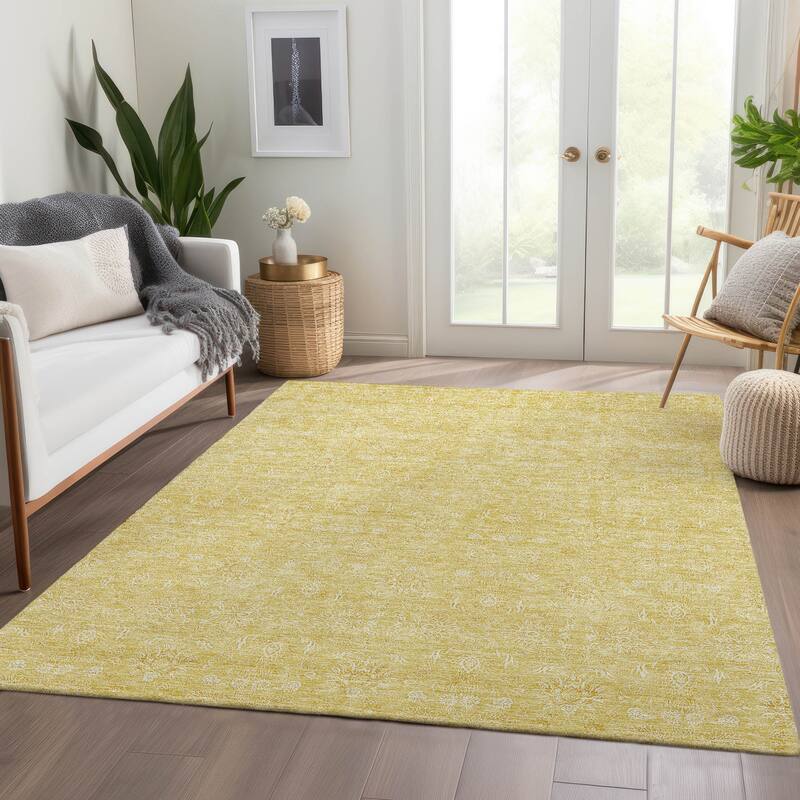 Machine Washable Indoor/ Outdoor Chantille Traditional Floral Rug - Honey - 3' x 5'