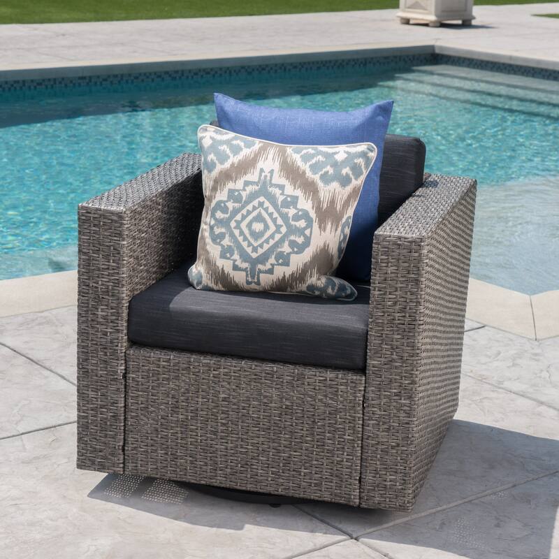 Puerta Outdoor Wicker Swivel Club Chair by Christopher Knight Home
