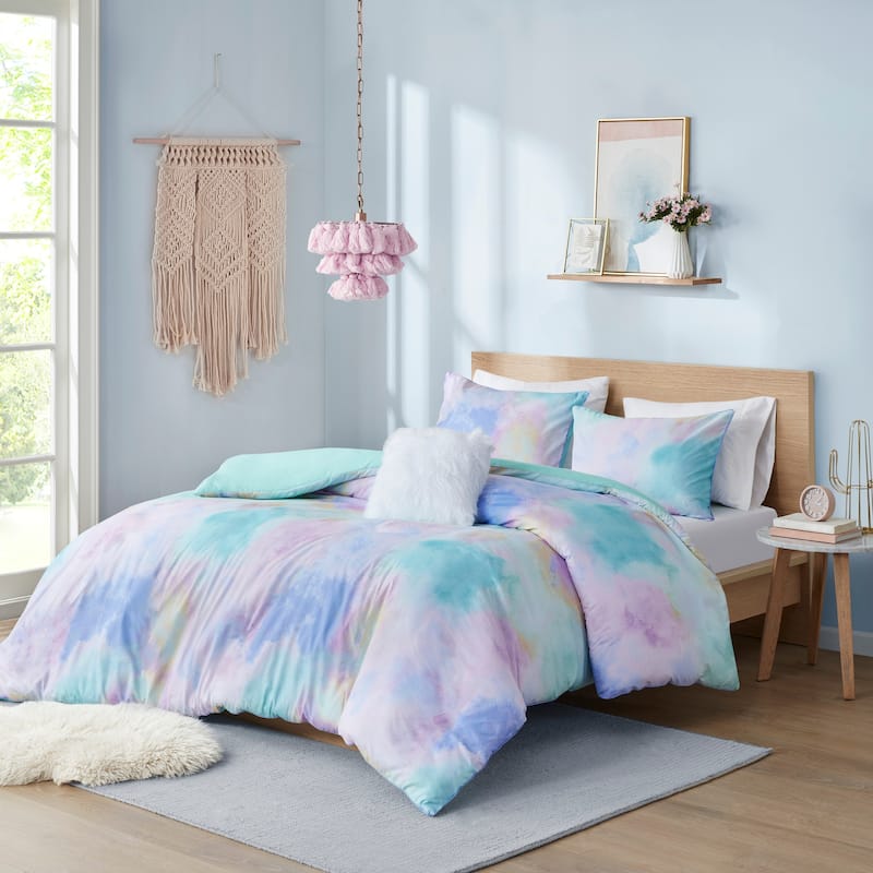 Intelligent Design Karissa Watercolor Tie Dye Printed Duvet Cover Set with Throw Pillow