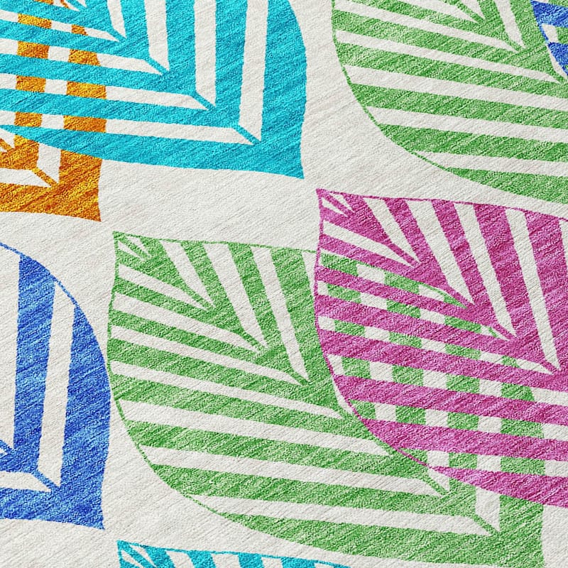 HomeRoots Floral Transitional Rectangle Outdoor Rug