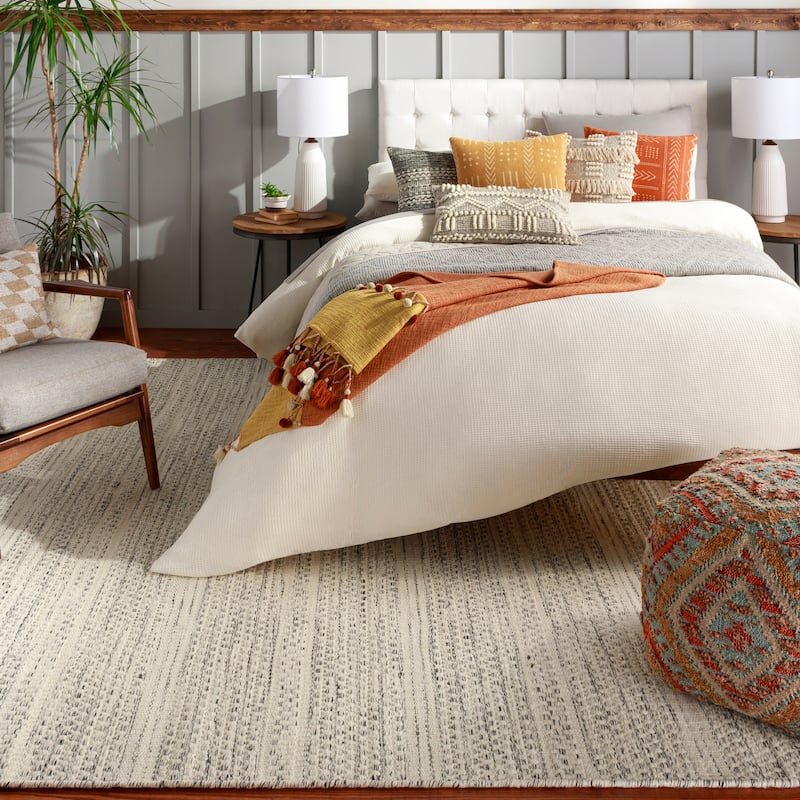 Livabliss Raeven Handmade Casual Boho Wool Area Rug