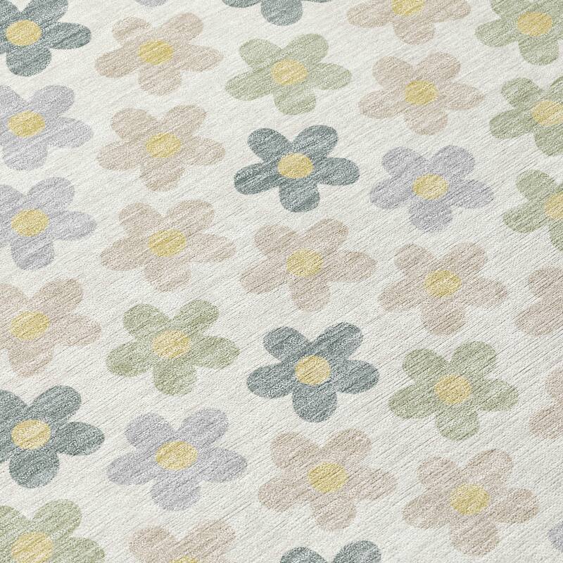 Machine Washable Indoor/ Outdoor Floral Kechi Chantille Rug