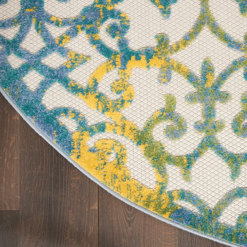 Nourison Aloha Transitional Scroll Indoor/Outdoor Damask Rug