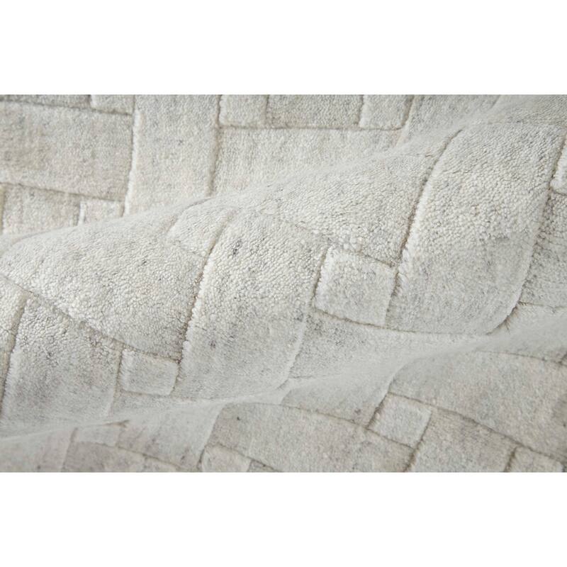 Grand Bazaar Tatem Hand Woven Solid Transitional Area Rug