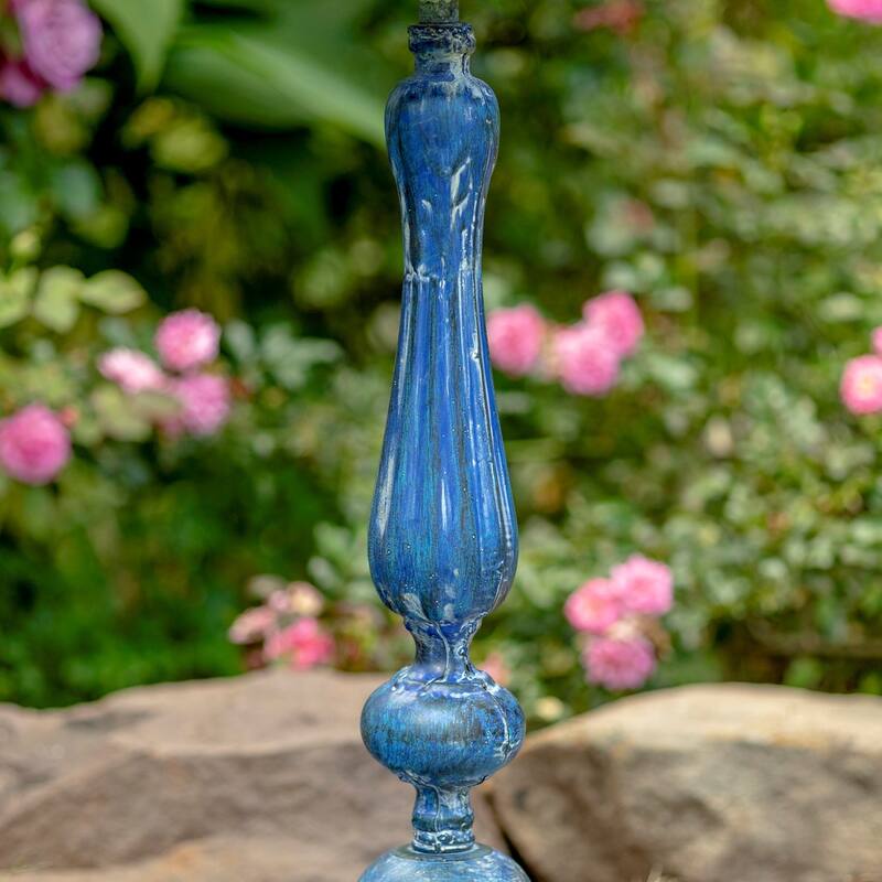 Round Pedestal Birdbath with Bird Details